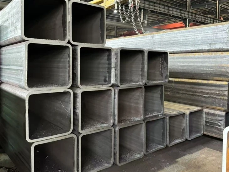 Black Rectangular Steel Tube Hollow Section For Building Structure suppliers